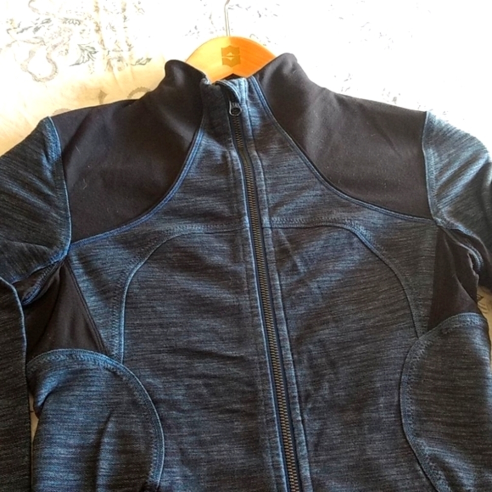 Lululemon Forme Jacket - image 8